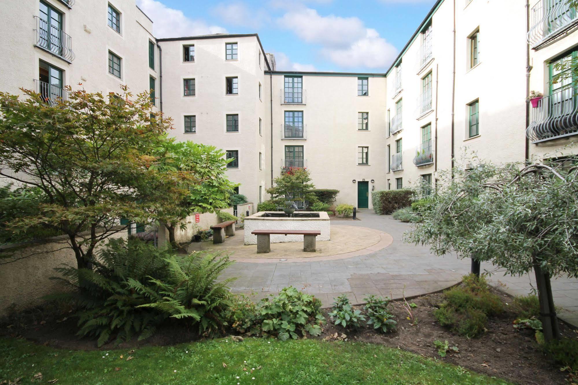 Edinburgh City Center Coady Apartment Sleeps 5 Free Car Park Space Extérieur photo