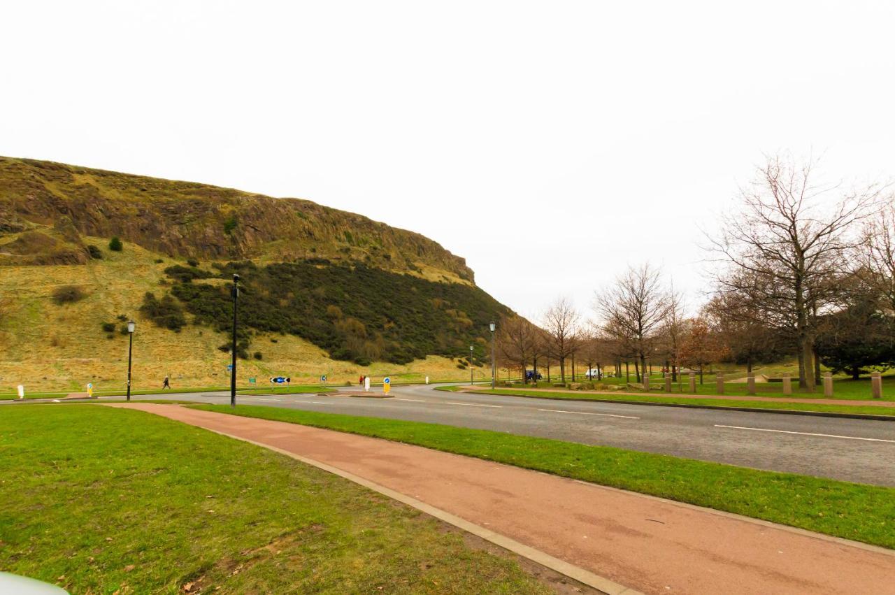 Edinburgh City Center Coady Apartment Sleeps 5 Free Car Park Space Extérieur photo